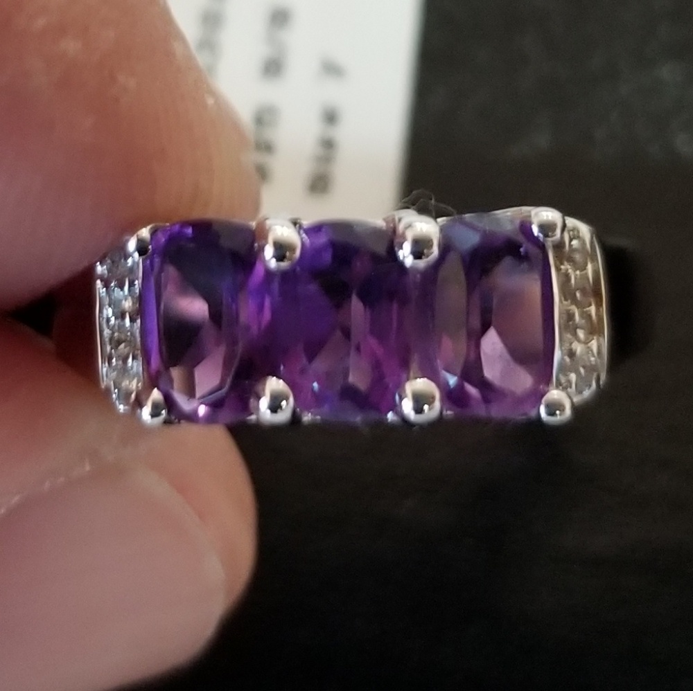 Designer Ring - Picture 3 of 3